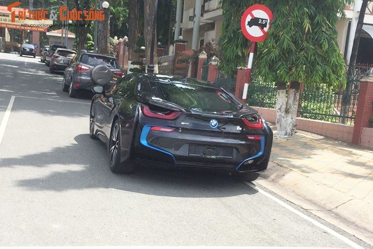 Sieu xe BMW i8 dau tien ve Binh Duong gia 4,1 ty-Hinh-7